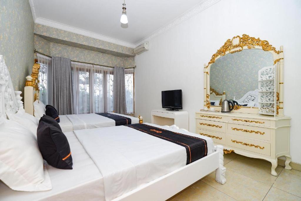 Guest House Gethsemane Salatiga Exterior foto