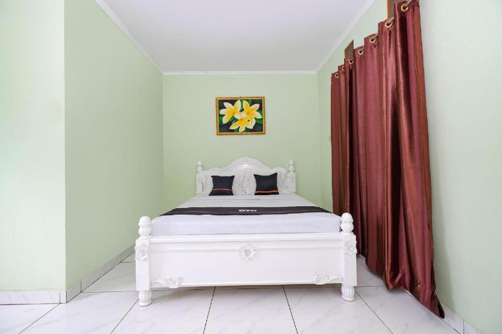 Guest House Gethsemane Salatiga Exterior foto
